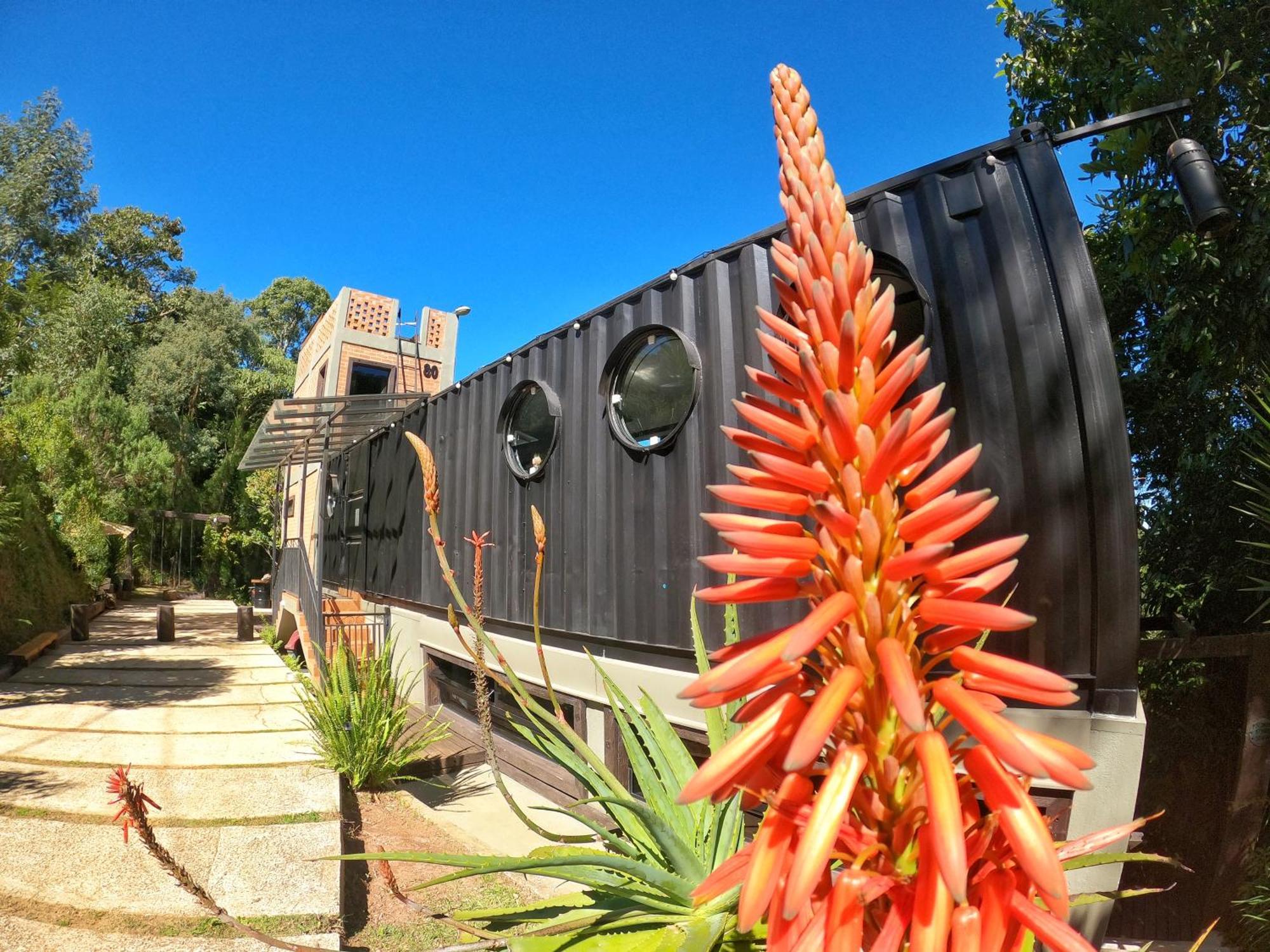 Casa Container 80 Hotel Campos do Jordao Exterior photo